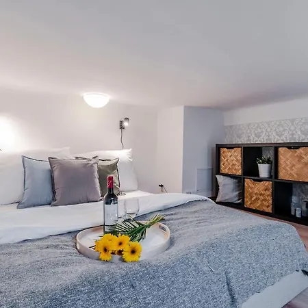 Charming Apartments Prague By Michal&Friends Exterior photo